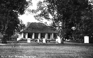 Hotel Kali Taman in Salatiga (Midden-Java) diende als republikeins mannenkamp | Collectie: drs. J. Anten